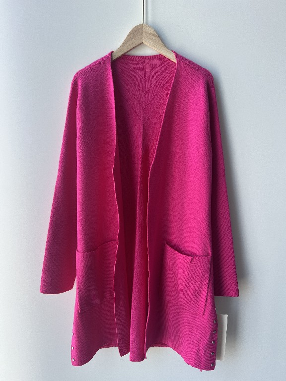 Jó minőségűek a rajzfilmes medve hosszú ujjú gyapjú pulóver kardigánok gyerekeknek? Melyik gyapjú pulóver anyag a jobb?